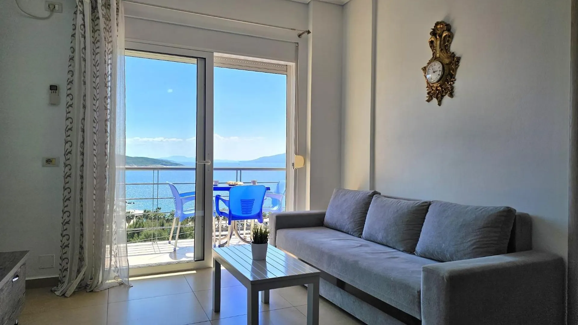 Coastal One-Bedroom Apartment In Saranda 0*, Sarandë
